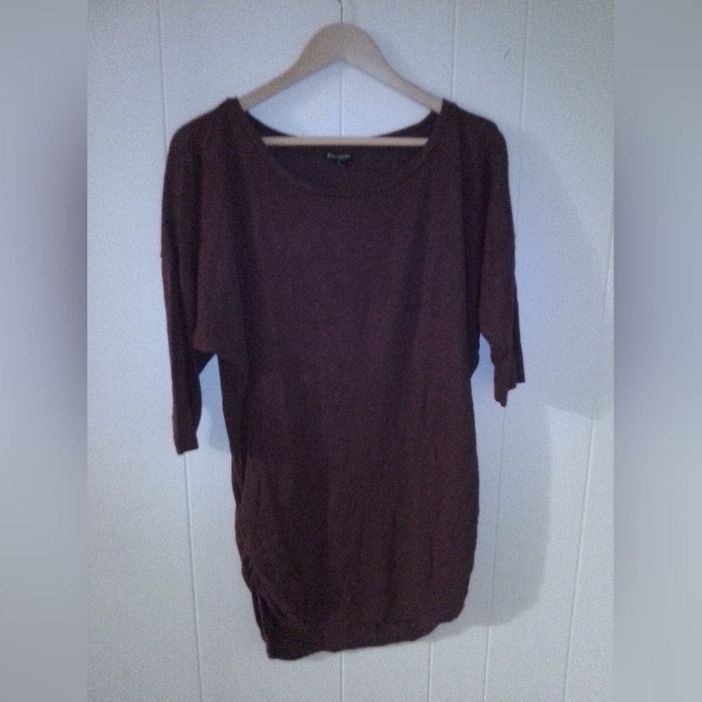 Express quarter sleeve top